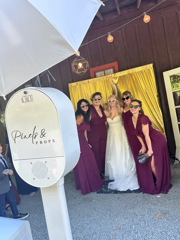 Photo Booth & Event Experiences Seattle | Pixels & Props
